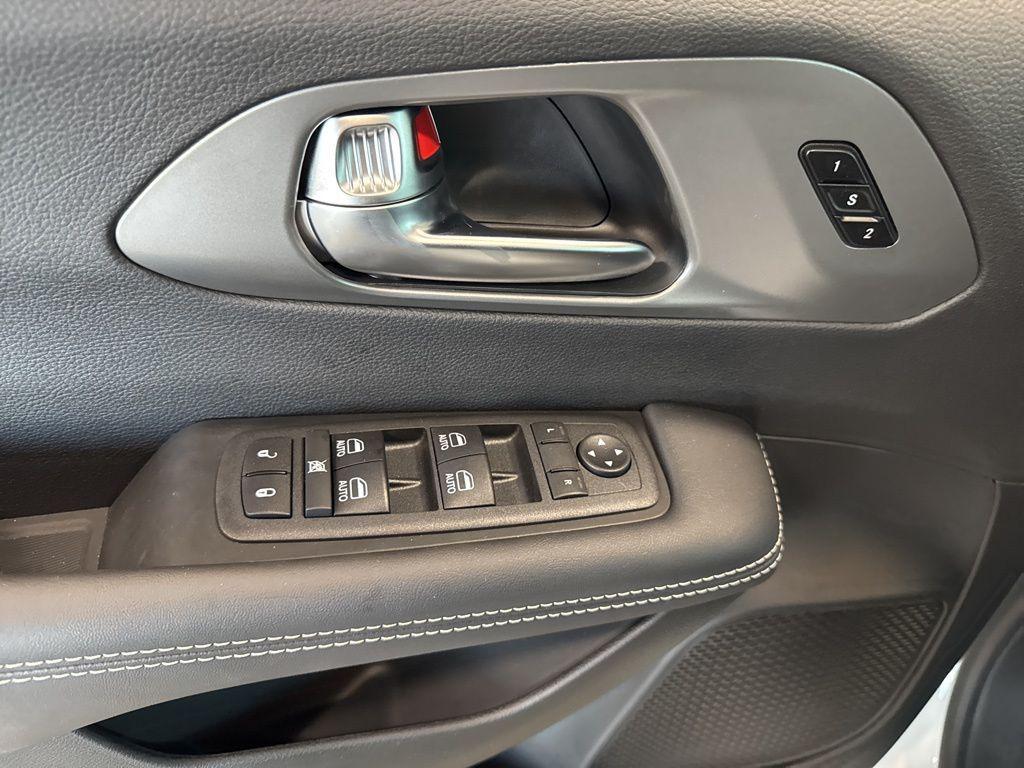 new 2026 Chrysler Pacifica car, priced at $46,817