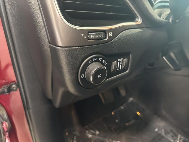 used 2020 Jeep Cherokee car, priced at $16,680