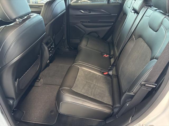 new 2025 Jeep Grand Cherokee car, priced at $40,075