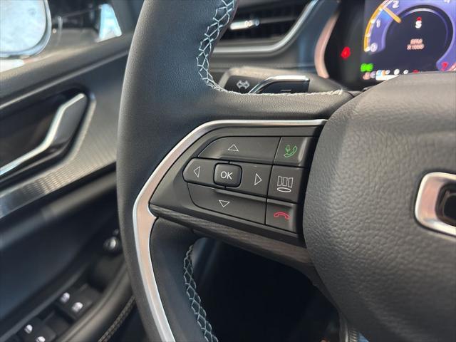 new 2025 Jeep Grand Cherokee car, priced at $40,075