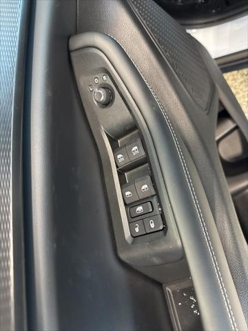 new 2025 Jeep Grand Cherokee car, priced at $40,075