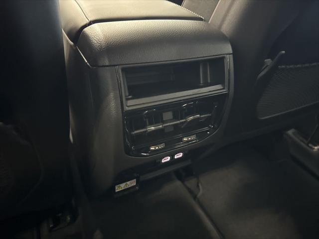 new 2025 Jeep Grand Cherokee car, priced at $40,075