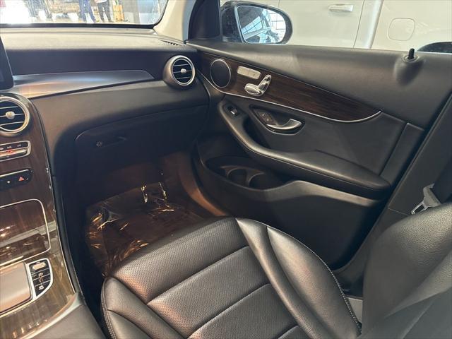 used 2020 Mercedes-Benz GLC 300 car, priced at $23,520