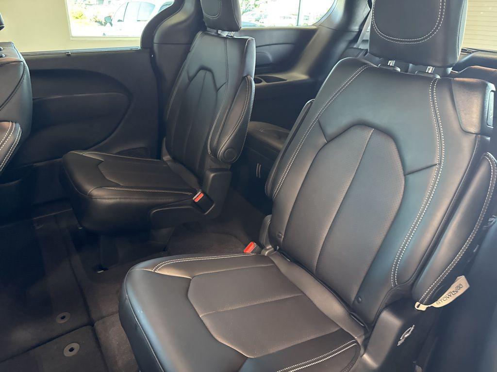 new 2025 Chrysler Pacifica car, priced at $41,922