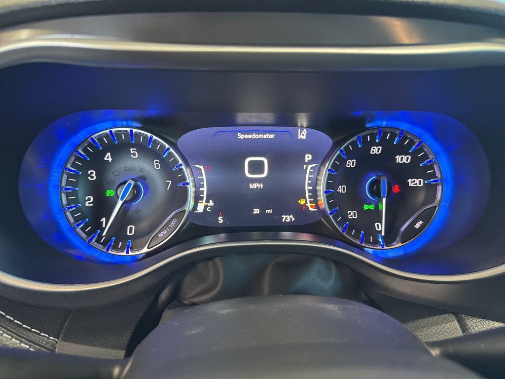 new 2025 Chrysler Pacifica car, priced at $41,922
