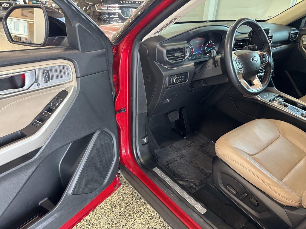 used 2023 Ford Explorer car, priced at $31,508