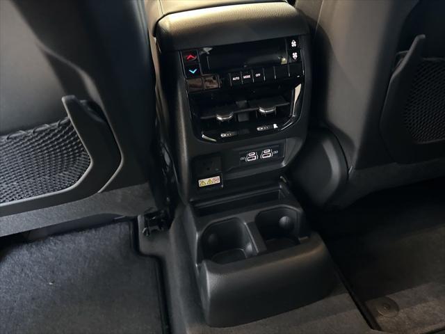 new 2025 Jeep Grand Cherokee L car, priced at $41,622