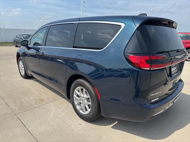 used 2025 Chrysler Pacifica car, priced at $42,211
