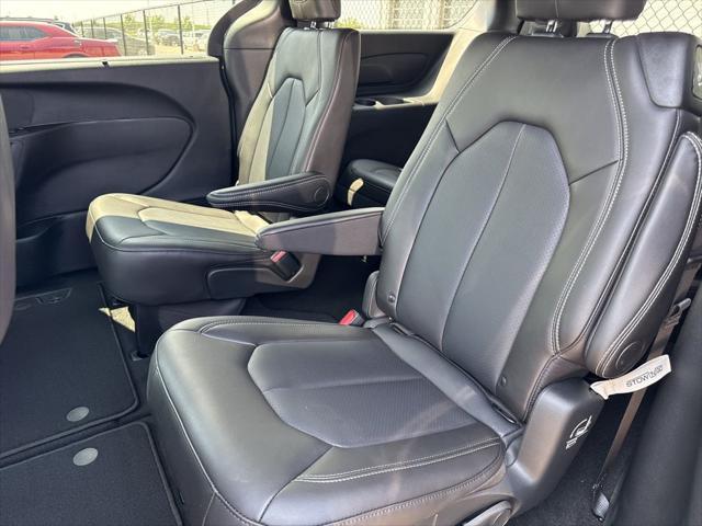 used 2025 Chrysler Pacifica car, priced at $42,211