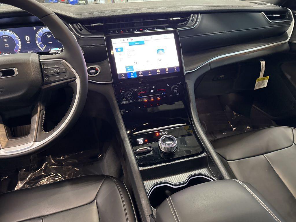 new 2025 Jeep Grand Cherokee L car, priced at $44,006