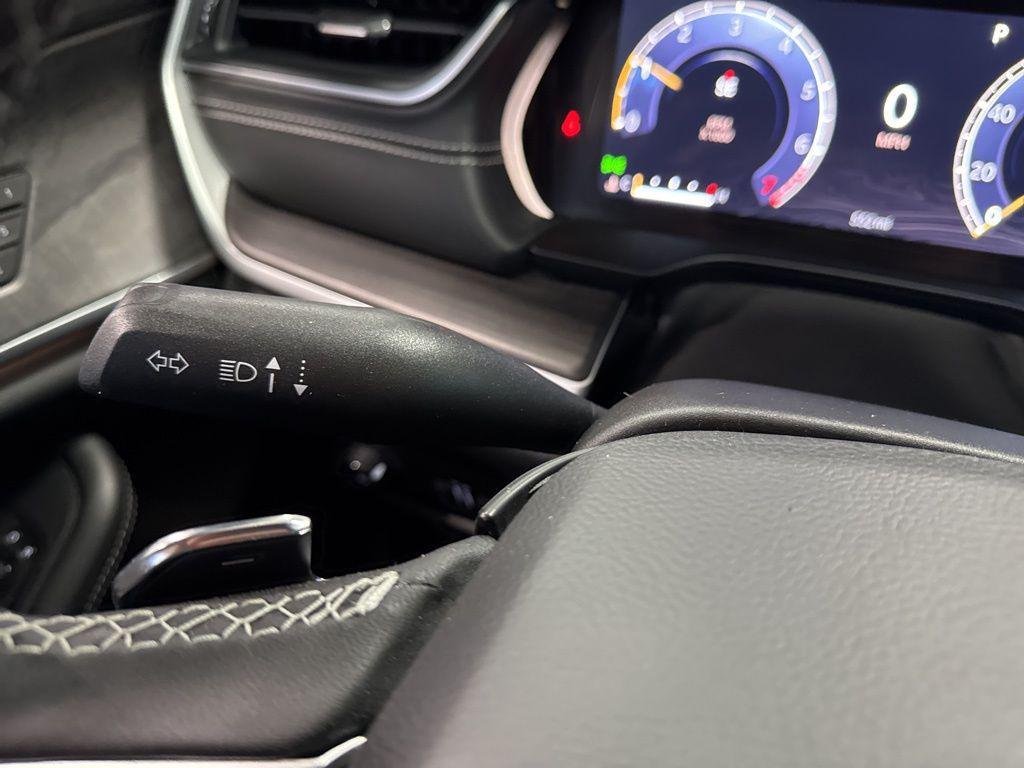 new 2025 Jeep Grand Cherokee L car, priced at $44,006