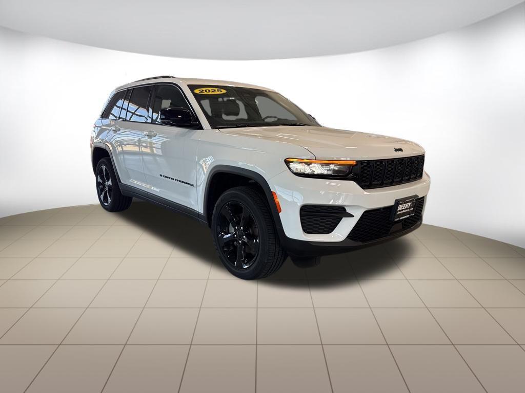 new 2025 Jeep Grand Cherokee car, priced at $36,709