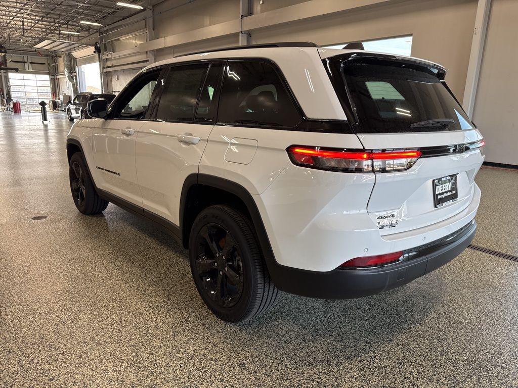 new 2025 Jeep Grand Cherokee car, priced at $36,709