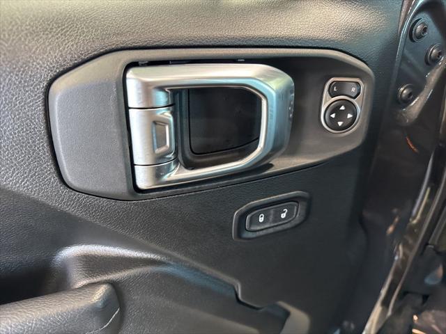 new 2025 Jeep Wrangler car, priced at $46,820