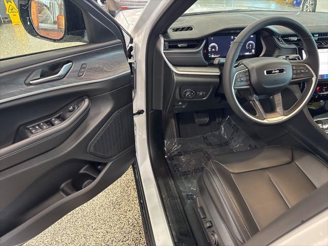 new 2025 Jeep Grand Cherokee car, priced at $44,470