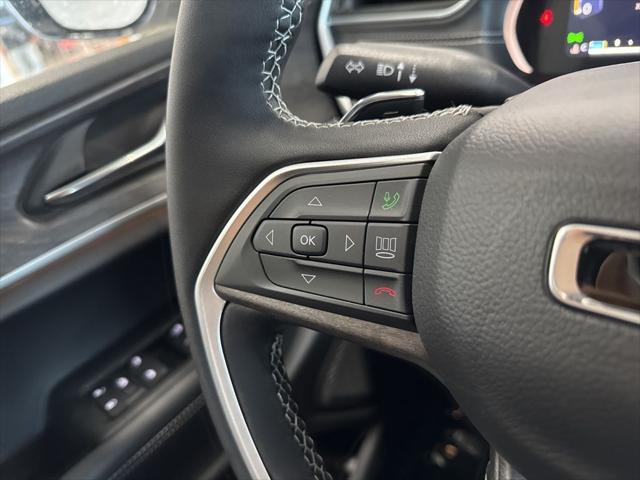 new 2025 Jeep Grand Cherokee car, priced at $44,470