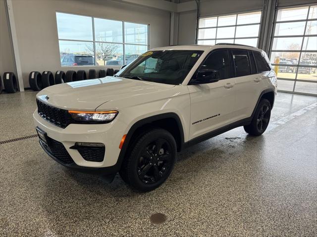 new 2025 Jeep Grand Cherokee car, priced at $44,470