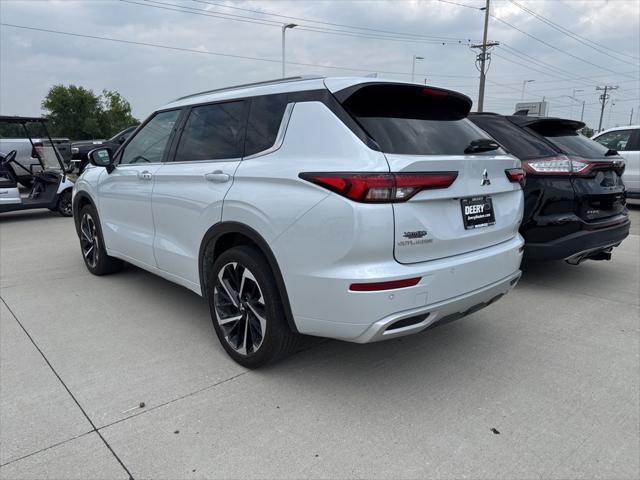 used 2023 Mitsubishi Outlander car, priced at $28,190