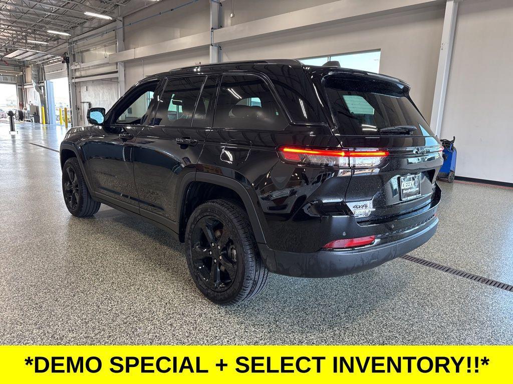 new 2025 Jeep Grand Cherokee car, priced at $39,750