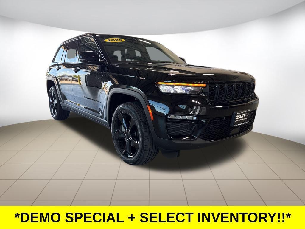 new 2025 Jeep Grand Cherokee car, priced at $39,750