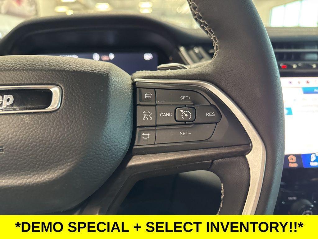 new 2025 Jeep Grand Cherokee car, priced at $39,750