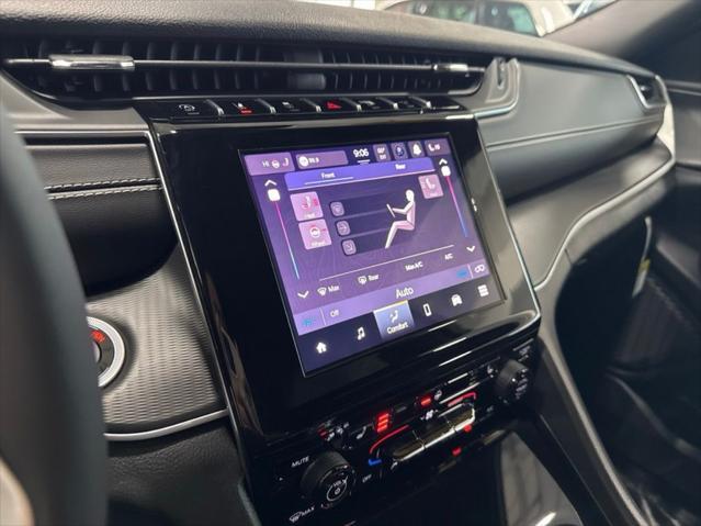 new 2025 Jeep Grand Cherokee L car, priced at $42,422