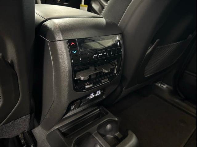 new 2025 Jeep Grand Cherokee L car, priced at $42,422