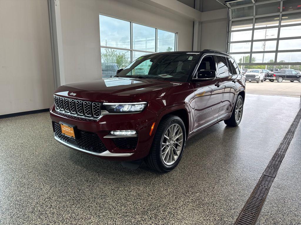 used 2024 Jeep Grand Cherokee car, priced at $44,500