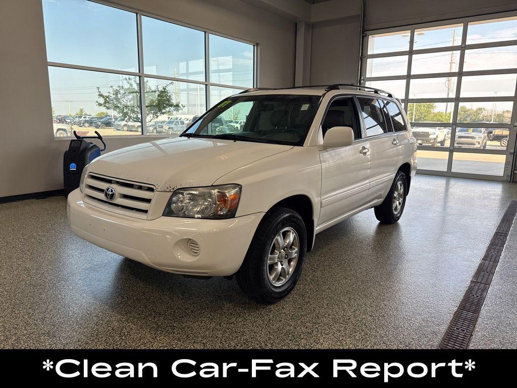 used 2007 Toyota Highlander car, priced at $4,490