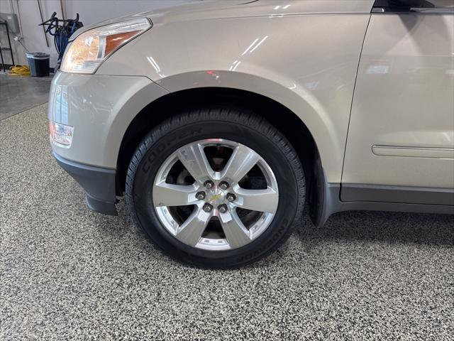 used 2011 Chevrolet Traverse car, priced at $6,666