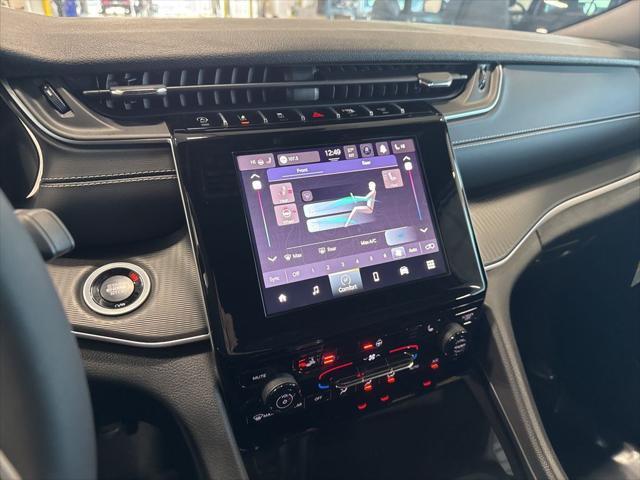 new 2025 Jeep Grand Cherokee L car, priced at $42,035