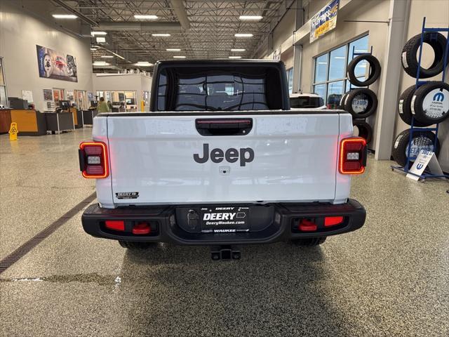 new 2025 Jeep Gladiator car, priced at $53,162