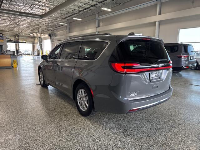 used 2022 Chrysler Pacifica car, priced at $23,822