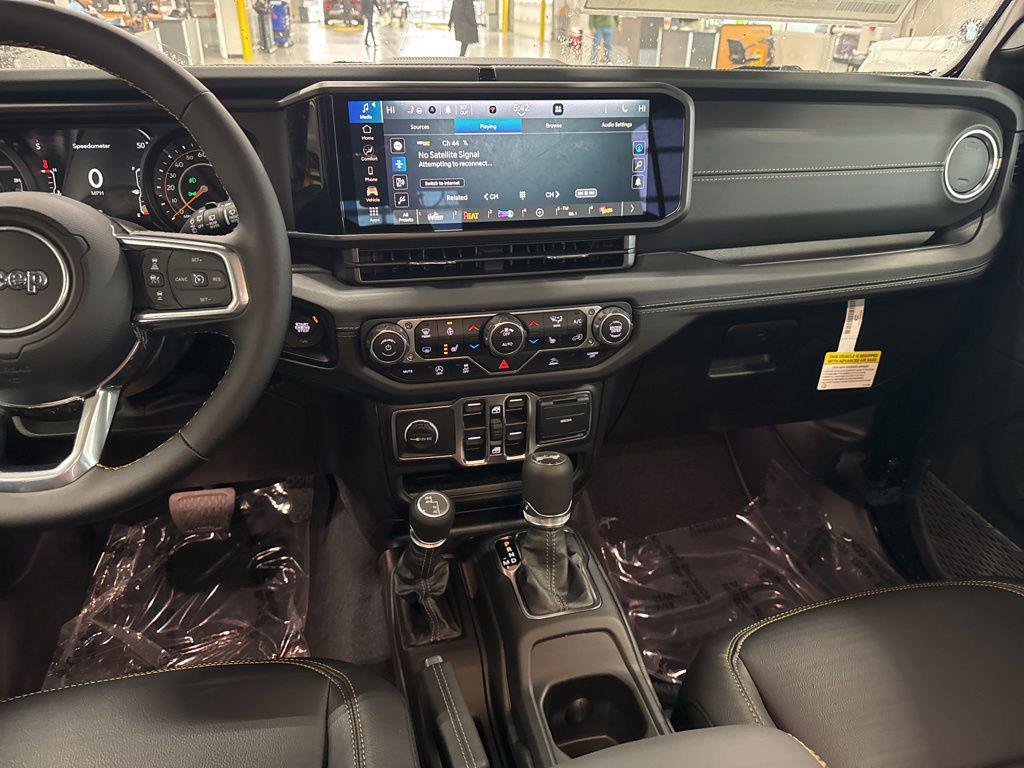 new 2025 Jeep Wrangler car, priced at $52,074