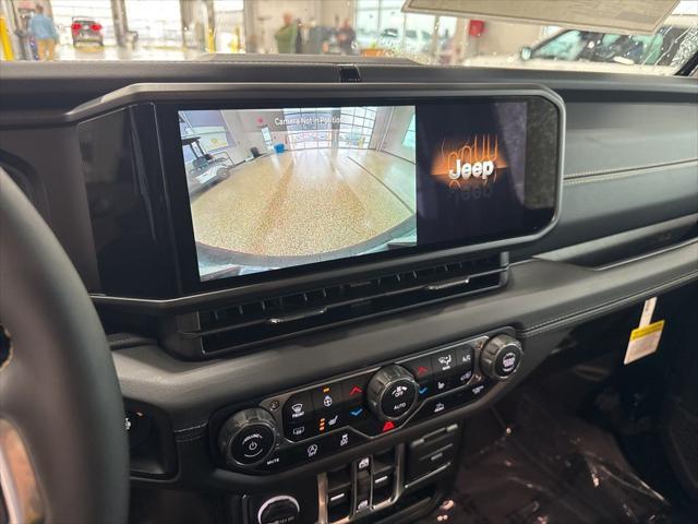 new 2025 Jeep Wrangler car, priced at $52,574