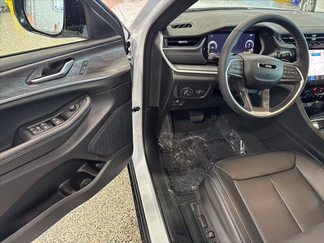 new 2025 Jeep Grand Cherokee L car, priced at $43,825