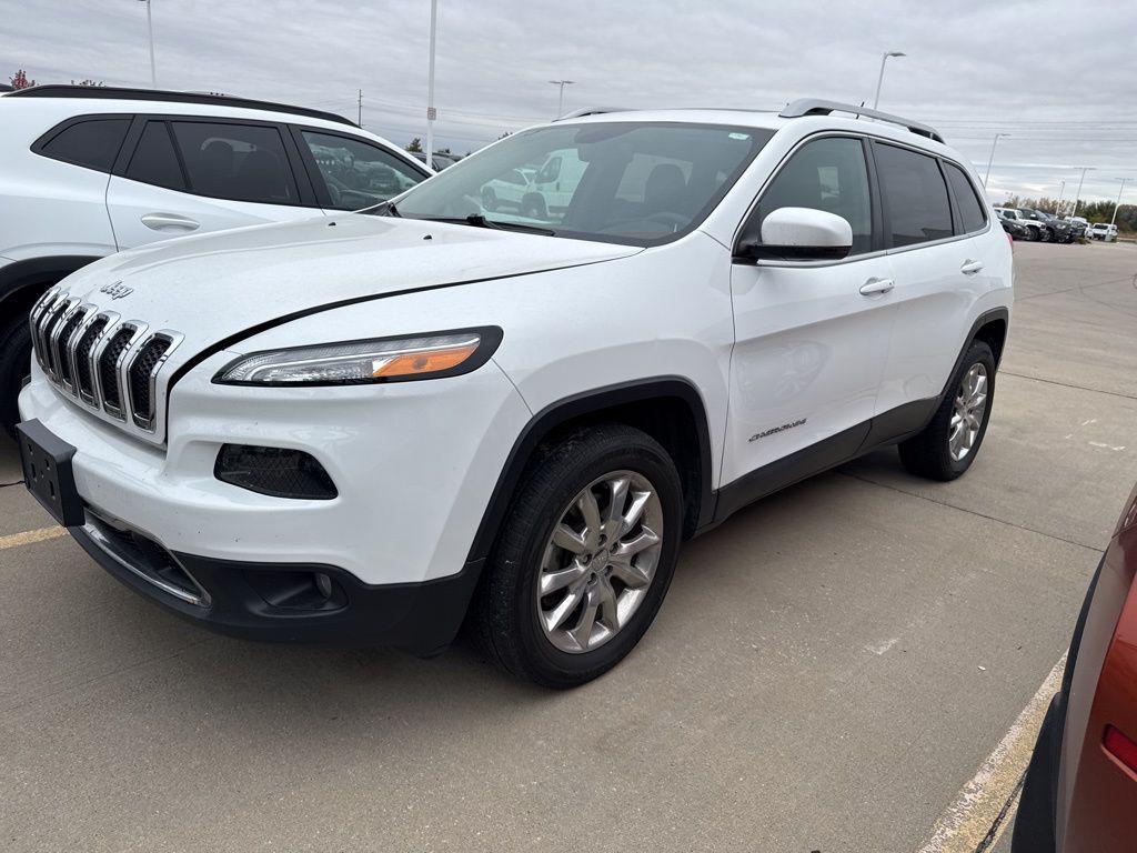 used 2015 Jeep Cherokee car, priced at $13,489