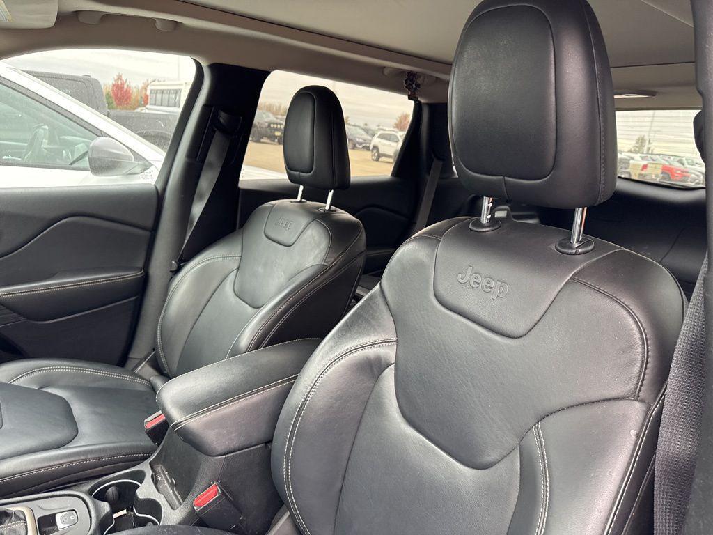 used 2015 Jeep Cherokee car, priced at $13,489