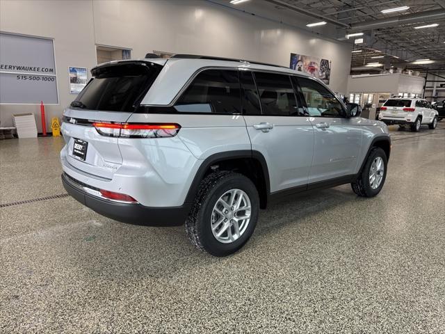 new 2025 Jeep Grand Cherokee car, priced at $37,080