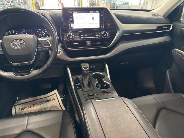 used 2020 Toyota Highlander car, priced at $33,819