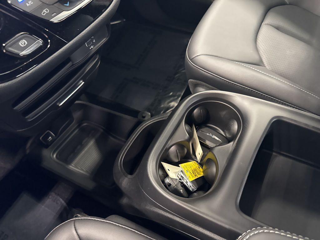 new 2026 Chrysler Pacifica car, priced at $43,687
