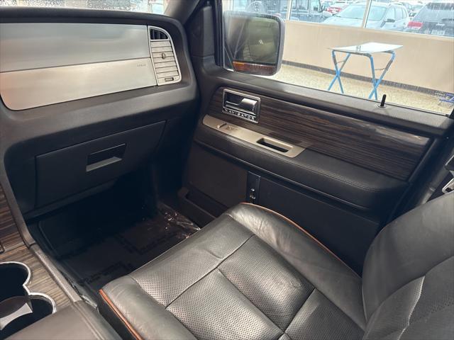 used 2008 Lincoln Navigator car, priced at $5,900