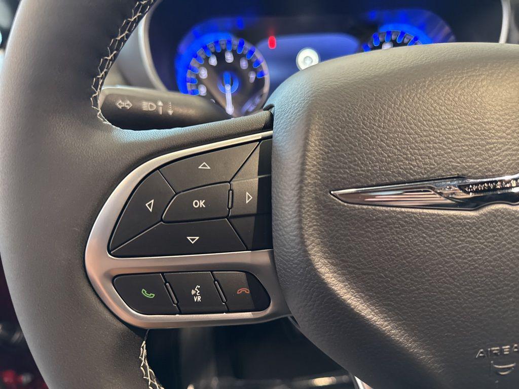 new 2025 Chrysler Pacifica car, priced at $41,422