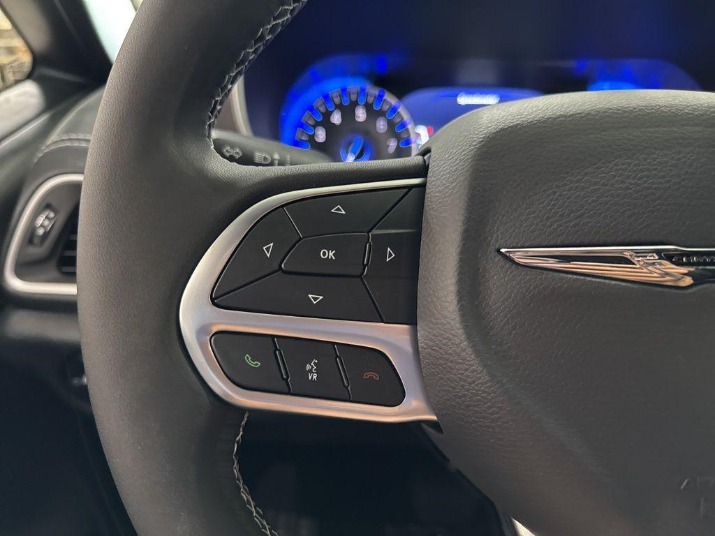 new 2025 Chrysler Pacifica car, priced at $47,558