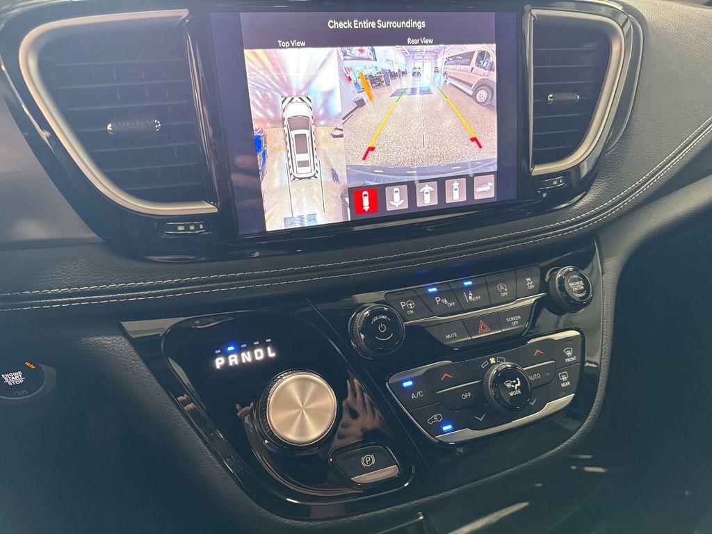 new 2025 Chrysler Pacifica car, priced at $47,558