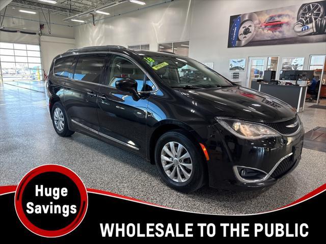 used 2019 Chrysler Pacifica car, priced at $11,450