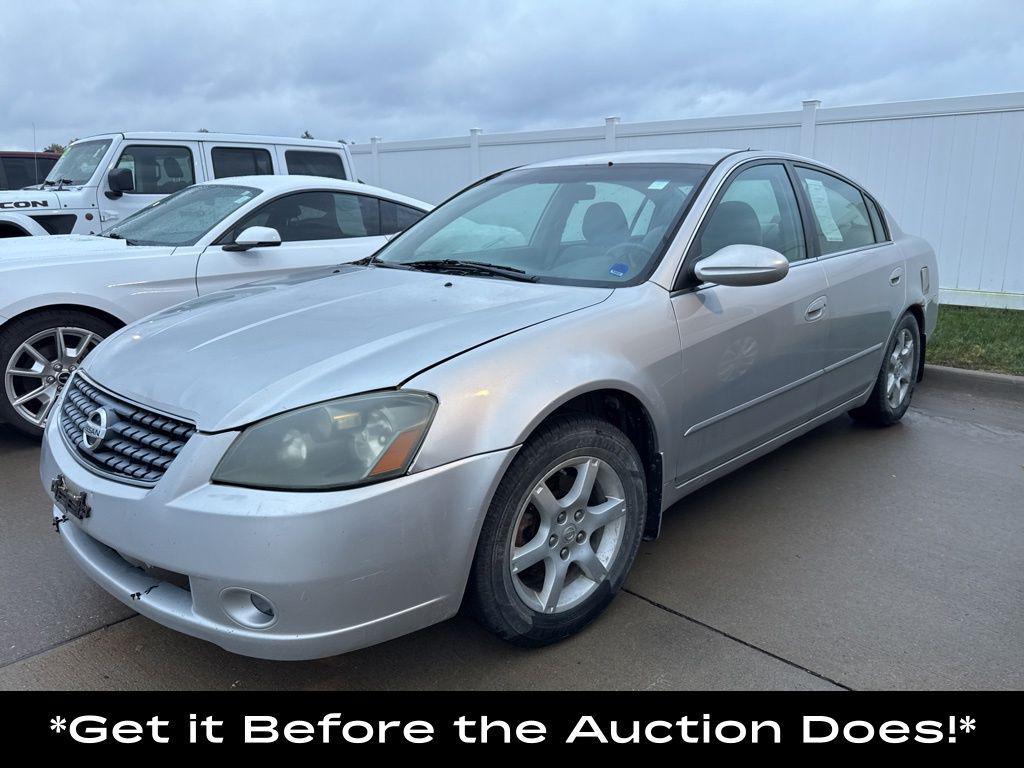 used 2006 Nissan Altima car, priced at $2,500