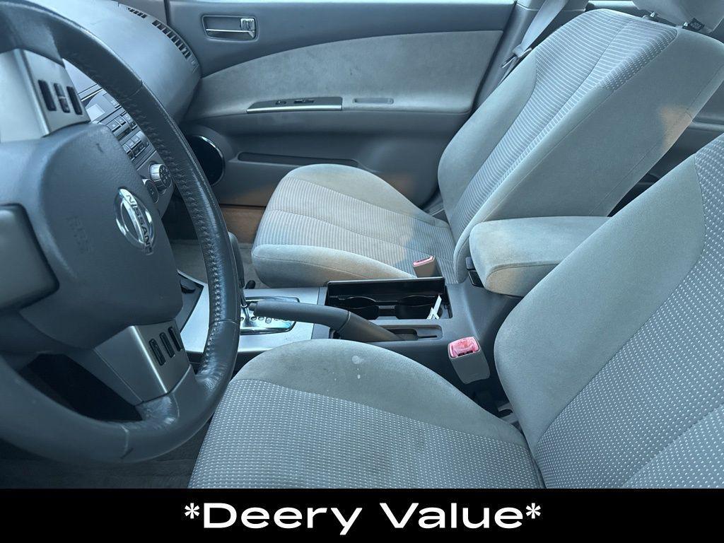 used 2006 Nissan Altima car, priced at $2,500