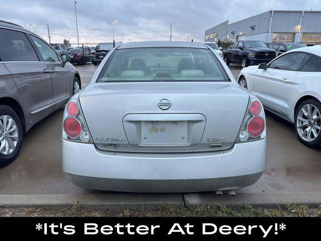 used 2006 Nissan Altima car, priced at $2,500