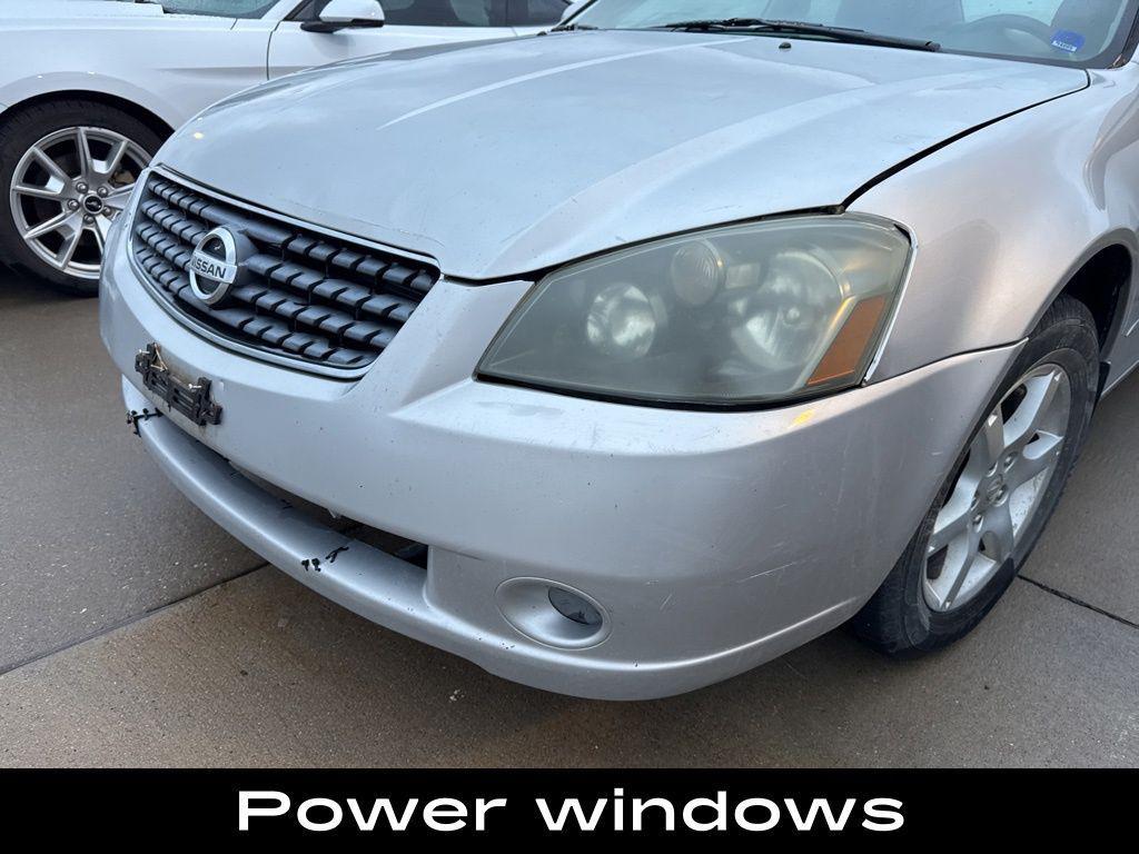 used 2006 Nissan Altima car, priced at $2,500